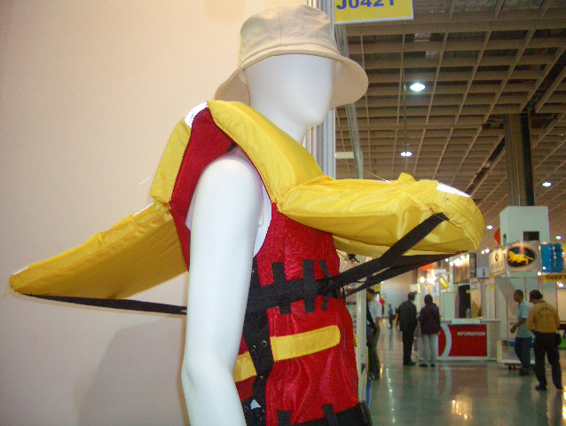 救生衣─2011台北國際體育用品展